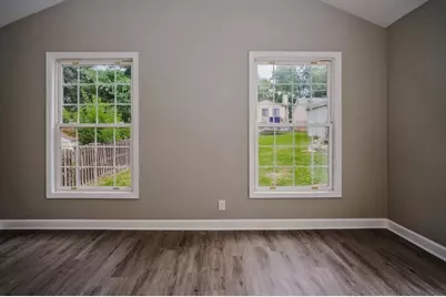 110 Hunters Path, Lake in the Hills, IL 60156 - Photo 11