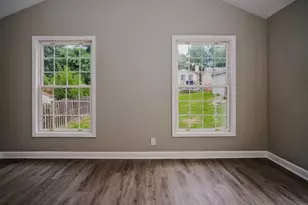 110 Hunters Path, Lake in the Hills, IL 60156 - Photo 11