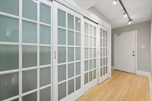 2909 N Sheridan Rd, Chicago, IL 60657 - Photo 13