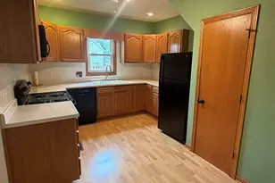 409 N Barber Ave, Polo, IL 61064 - Photo 9