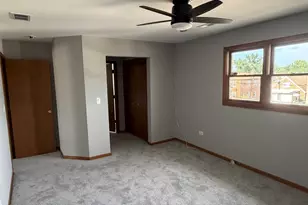 2037 N 74th Ave, Elmwood Park, IL 60707 - Photo 9