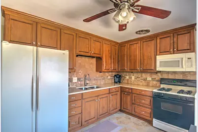 327 W Holly Court, Glenwood, IL 60425 - Photo 13