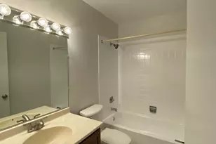 905 Knottingham Dr, Schaumburg, IL 60193 - Photo 17