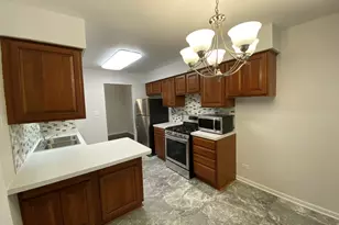 905 Knottingham Dr, Schaumburg, IL 60193 - Photo 7