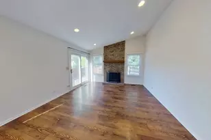 601 Topeka Ct, Carol Stream, IL 60188 - Photo 7