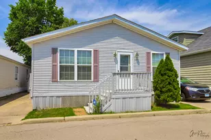 723 7th St, Northfield, IL 60093 - Photo 1