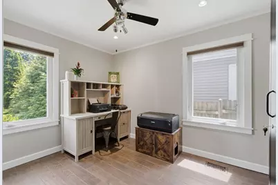 905 N Douglas Avenue, Arlington Heights, IL 60004 - Photo 17
