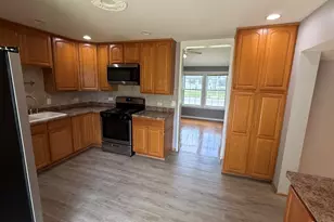 406 Belmont Dr, Romeoville, IL 60446 - Photo 7