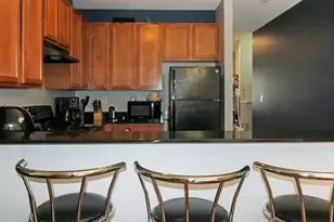 2409 W 32nd Pl, Chicago, IL 60608 - Photo 3
