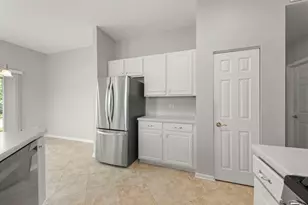 16609 Buckner Pond Wy, Crest Hill, IL 60403 - Photo 13