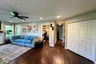 115 E Fabish Dr, Buffalo Grove, IL 60089 - Photo 5
