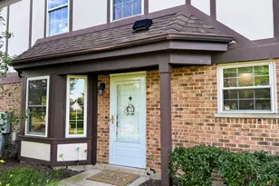 115 E Fabish Dr, Buffalo Grove, IL 60089 - Photo 1