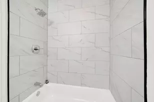 6818 S Wood St, Chicago, IL 60636 - Photo 19