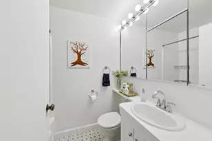 4880 N Marine Dr, Chicago, IL 60640 - Photo 5