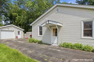1019 N Madison St, Woodstock, IL 60098 - Photo 3
