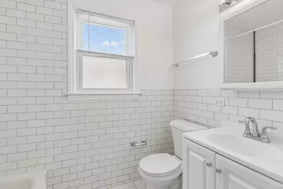 9116 Keating Avenue #2B, Skokie, IL 60076 - Photo 7