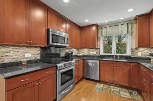 12517 S Nashville Ave, Palos Heights, IL 60463 - Photo 9