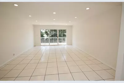 112 Carriage Way Drive #204A, Burr Ridge, IL 60527 - Photo 9