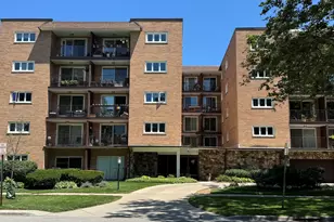2001 Sherman Ave, Evanston, IL 60201 - Photo 1