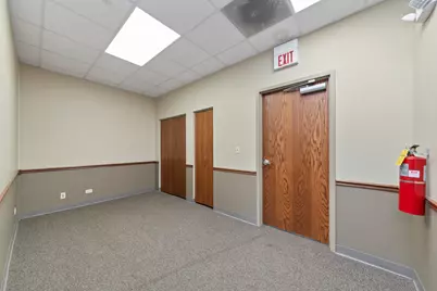 1557 Warren Avenue, Downers Grove, IL 60515 - Photo 3