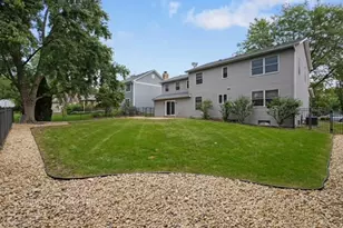 6068 Miller Ln, Lisle, IL 60532 - Photo 3