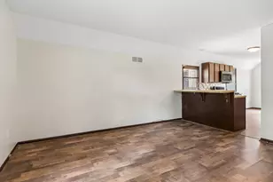 1539 Foxhill Rd, Naperville, IL 60563 - Photo 15