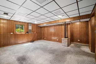 1305 E Sanborn Dr, Palatine, IL 60074 - Photo 17