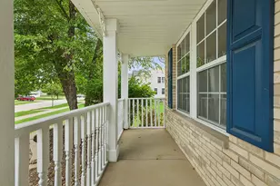 25444 Shannon Dr, Manhattan, IL 60442 - Photo 3