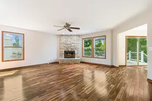 25444 Shannon Dr, Manhattan, IL 60442 - Photo 9