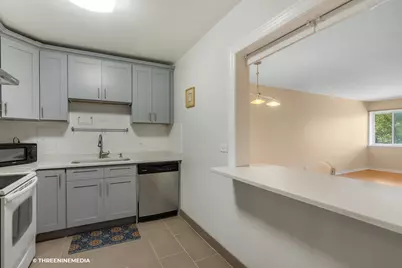 835 Ridge Avenue #402, Evanston, IL 60202 - Photo 5