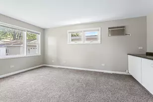 9121 S Utica Ave, Evergreen Park, IL 60805 - Photo 9