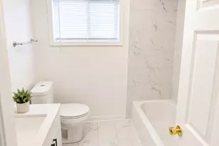 16225 Central Park Ave, Markham, IL 60428 - Photo 7