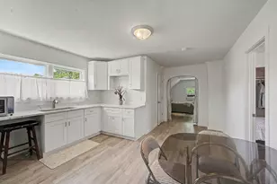 13443 S Avenue M, Chicago, IL 60633 - Photo 17