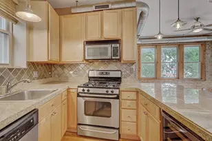 1663 W Pratt Blvd, Chicago, IL 60626 - Photo 11