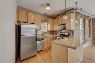 1663 W Pratt Blvd, Chicago, IL 60626 - Photo 9