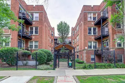 1663 W Pratt Boulevard #2, Chicago, IL 60626 - Photo 1