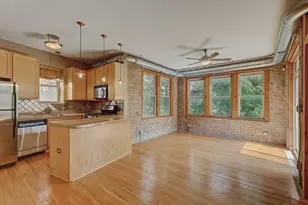 1663 W Pratt Blvd, Chicago, IL 60626 - Photo 5