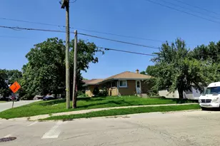 640 Midland Ave, Rockdale, IL 60436 - Photo 3