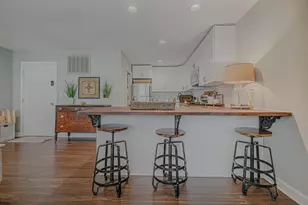 831 Garfield Ave, Libertyville, IL 60048 - Photo 13