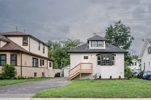 523 S Monterey Ave, Villa Park, IL 60181 - Photo 1