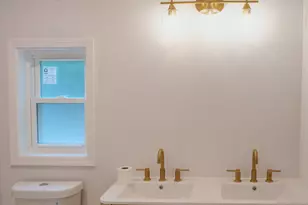 523 S Monterey Ave, Villa Park, IL 60181 - Photo 13