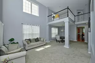 2468 Rosehall Ln, Aurora, IL 60503 - Photo 5