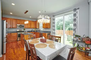 2468 Rosehall Ln, Aurora, IL 60503 - Photo 15