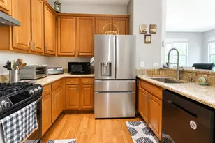 394 Broadmoor Ln, Bartlett, IL 60103 - Photo 13