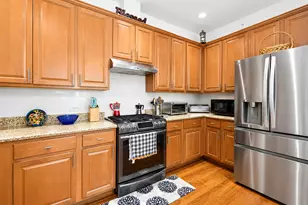 394 Broadmoor Ln, Bartlett, IL 60103 - Photo 11