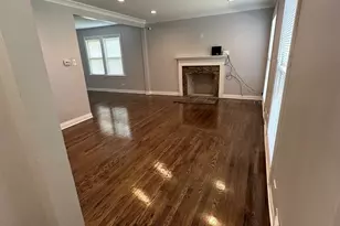 8209 S Prairie Ave, Chicago, IL 60619 - Photo 5