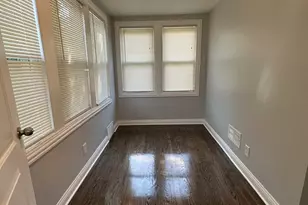 8209 S Prairie Ave, Chicago, IL 60619 - Photo 11