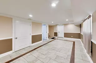 7643 S Eberhart Ave, Chicago, IL 60619 - Photo 31