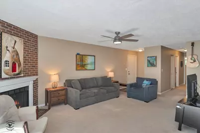2158 Sunderland Court #201B, Naperville, IL 60565 - Photo 5