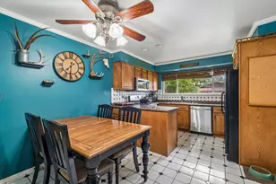 131 Innsbrook Dr, Streamwood, IL 60107 - Photo 5